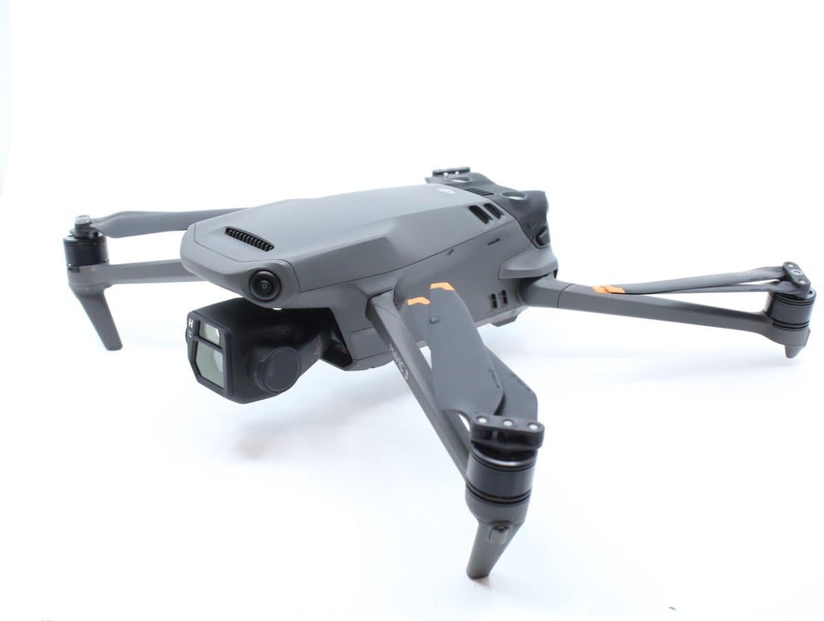 DJI Mavic 3 Fly More Combo