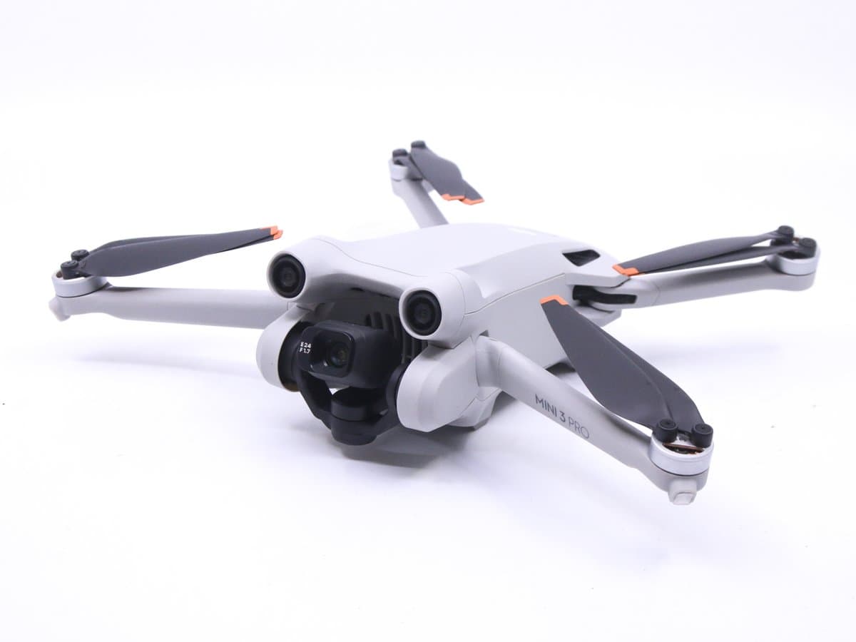 2022 DJI Mini 3 Pro Fly More Combo
