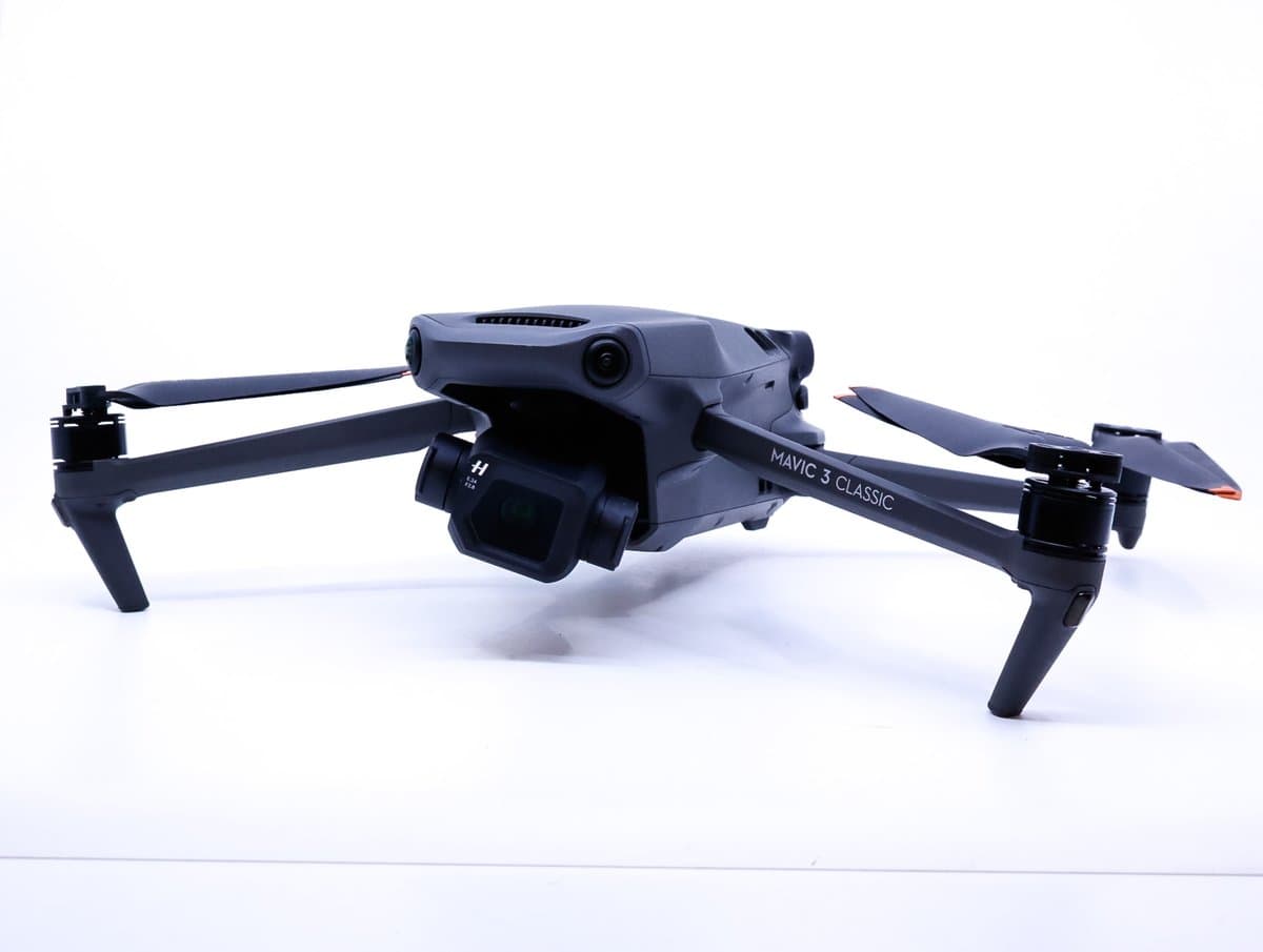 DJI Mavic 3 Classic Fly More Combo
